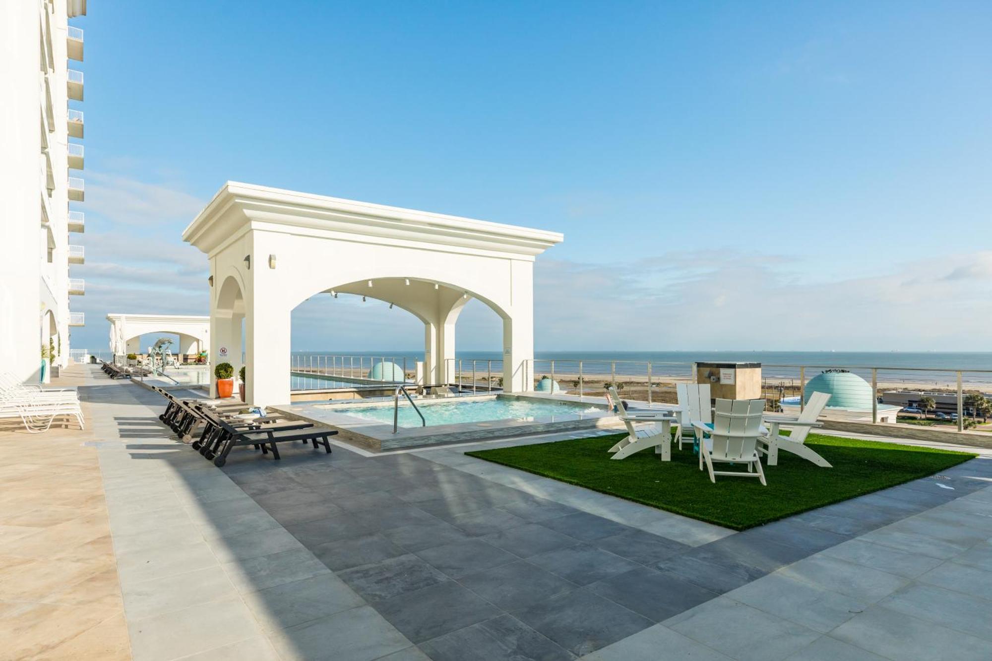 Emerald By The Sea Retreat Apartment Galveston