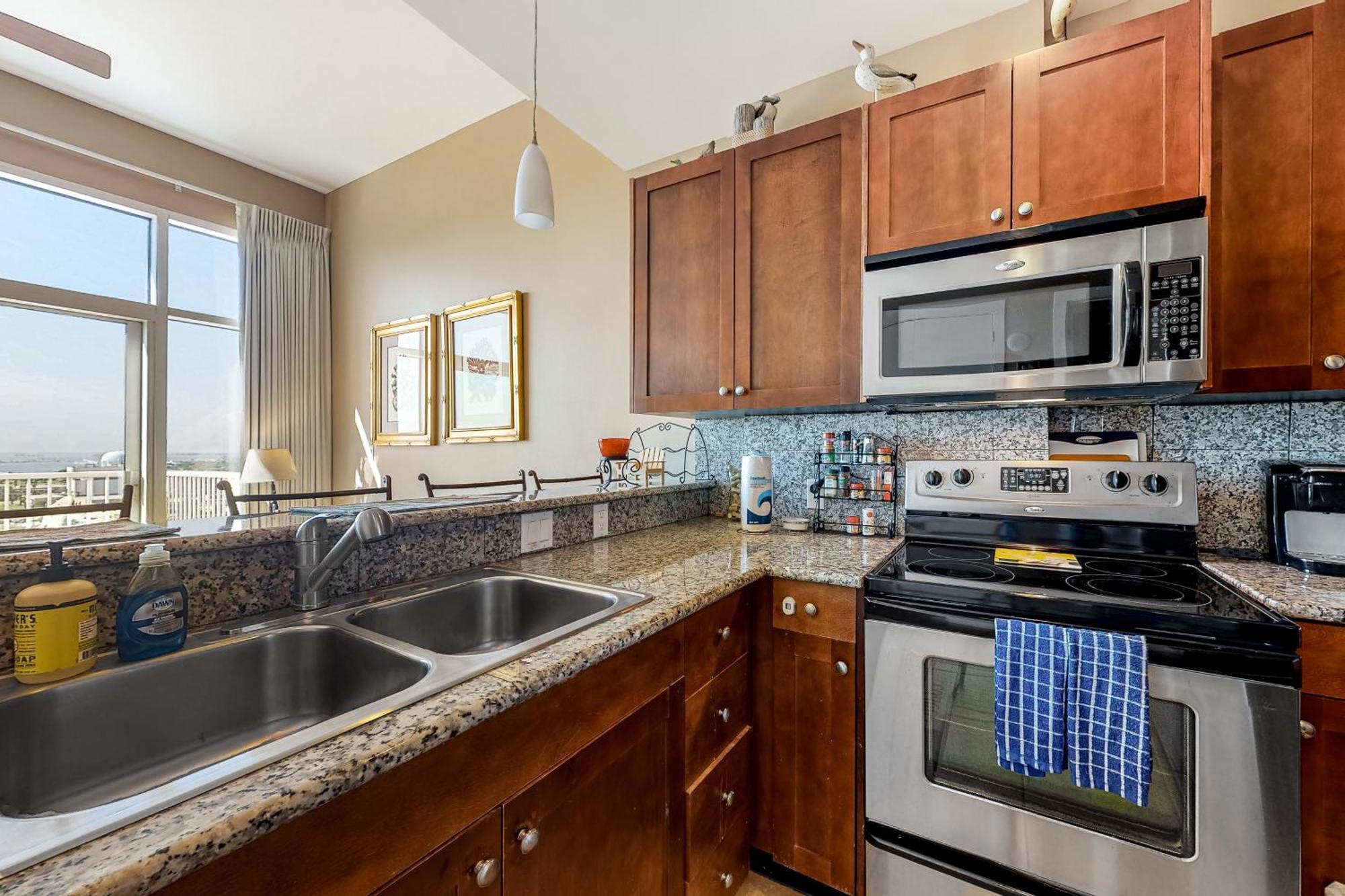 Apartment Emerald By The Sea Retreat Galveston